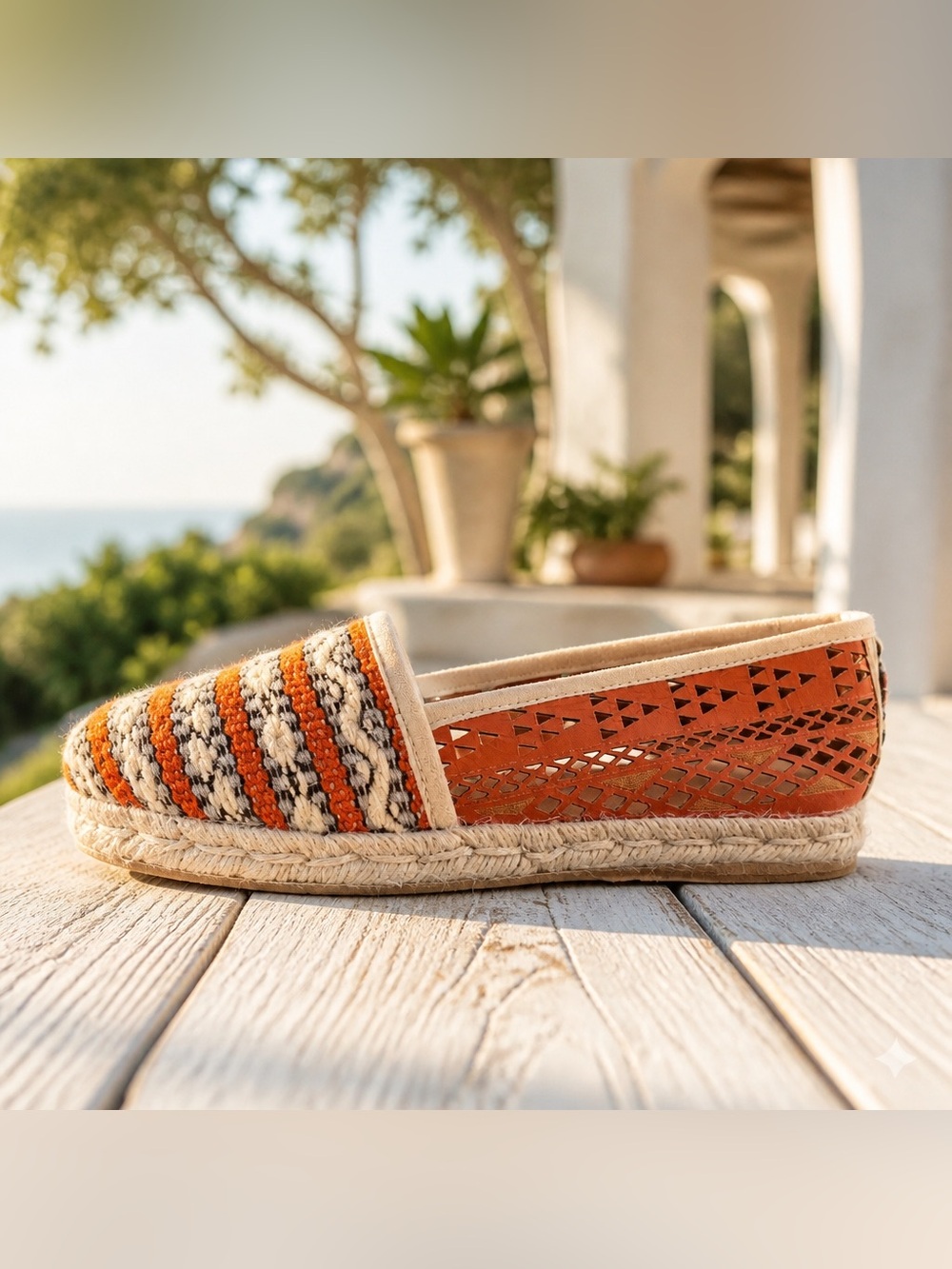NWOB Cobra Society Women Wool & Leather Laser Cut Tapestry Espadrilles Size 7